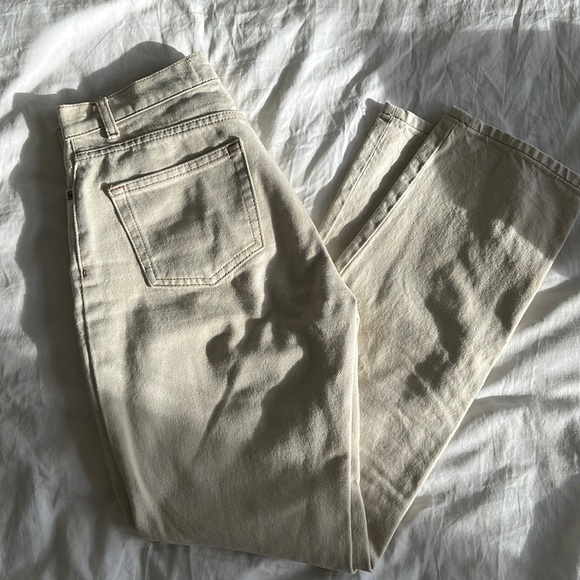 COPY - Reformation Cynthia high rise jean - size 25. Perfect condition - Picture 2 of 3